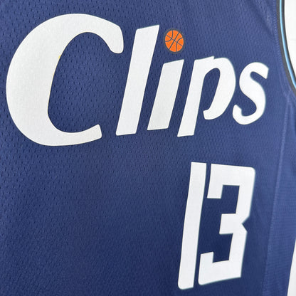 Versão do Clippers City nº 13 George na 24ª temporada