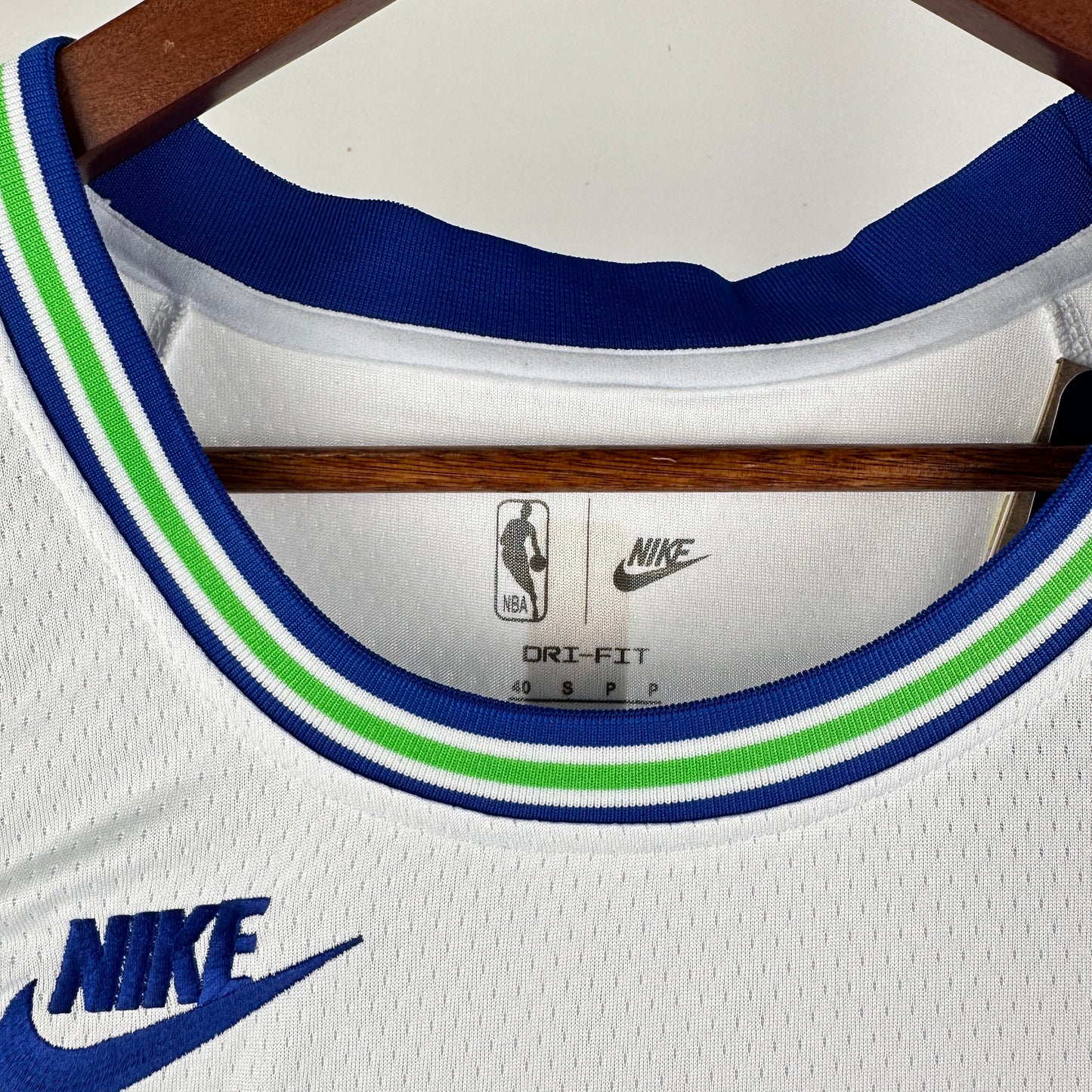 Timberwolves Temporada 24 Retro No 5