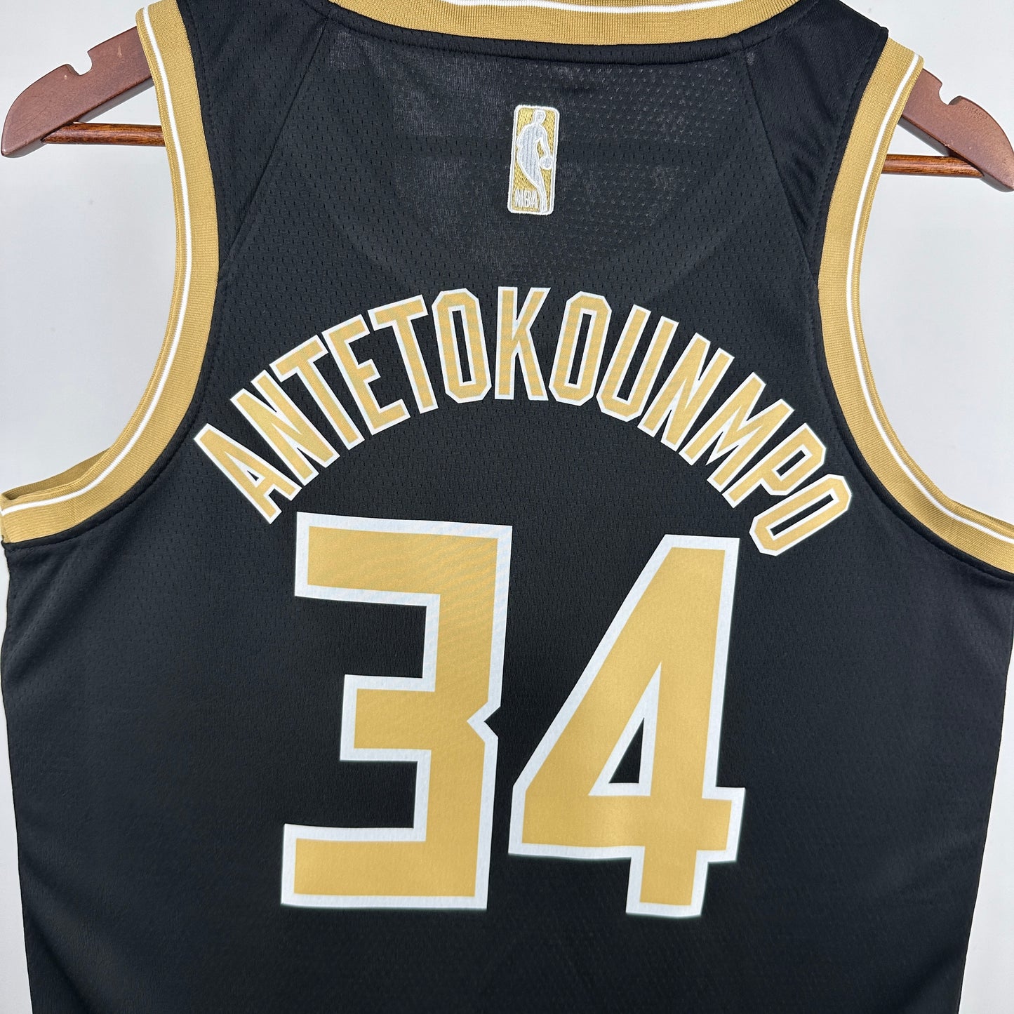 Versão de glória da 24ª temporada nº 34 Antetokounmpo