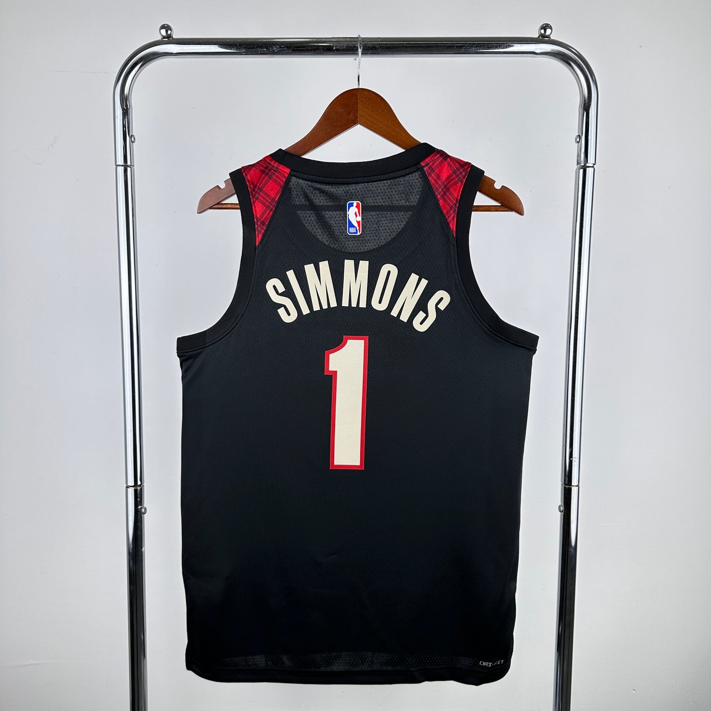 Trail Blazers City Edition No. 1 Simmons na 24ª temporada