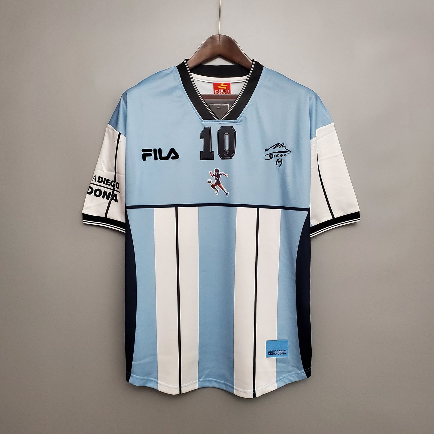 ARGENTINA EDICIÓN COMEMORATIVA I 2001 HOMBRE (RETRO)