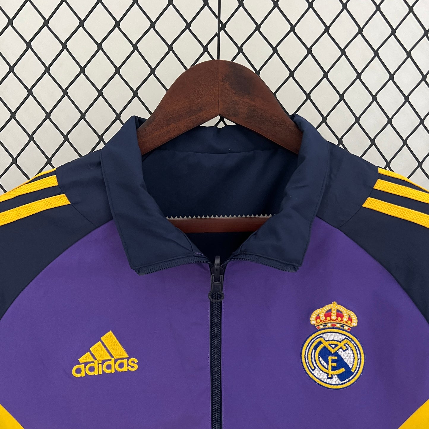 Venta de cortes de doble cara 24/25 Real Madrid