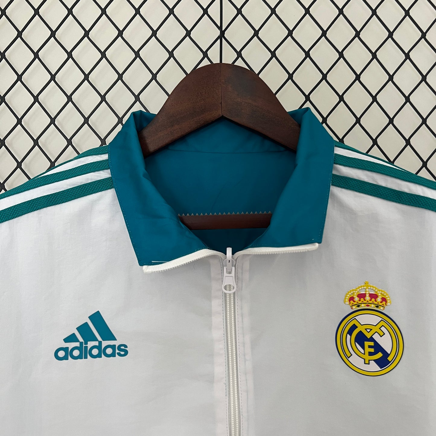 Venta de cortes de doble cara 24/25 Real Madrid